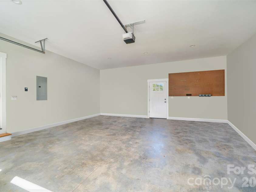 49 Temujin Drive, Leicester, NC 28748.  MLS# CAR4297151, YatesRealty ID 2053. Garage