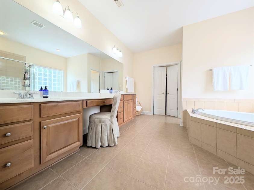 408 Presidio Drive, Rock Hill, SC 29732.  MLS# CAR4269870, YatesRealty ID 20530. 