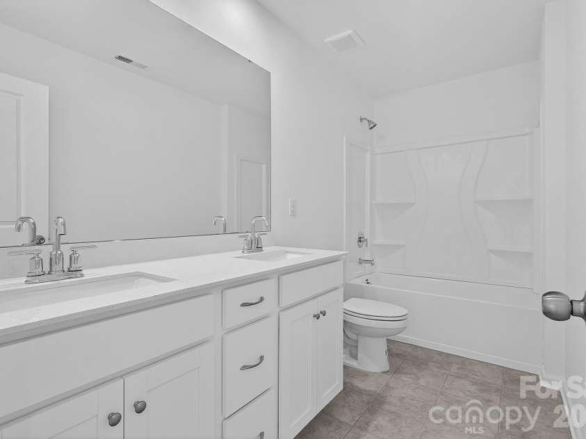 7068 Juneberry Way, Maiden, NC 28650.  MLS# CAR4380257, YatesRealty ID 20530. 