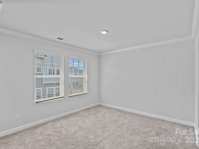 4008 Yucca Alley, Charlotte, NC 28217.  MLS# CAR4268636, YatesRealty ID 20531. 