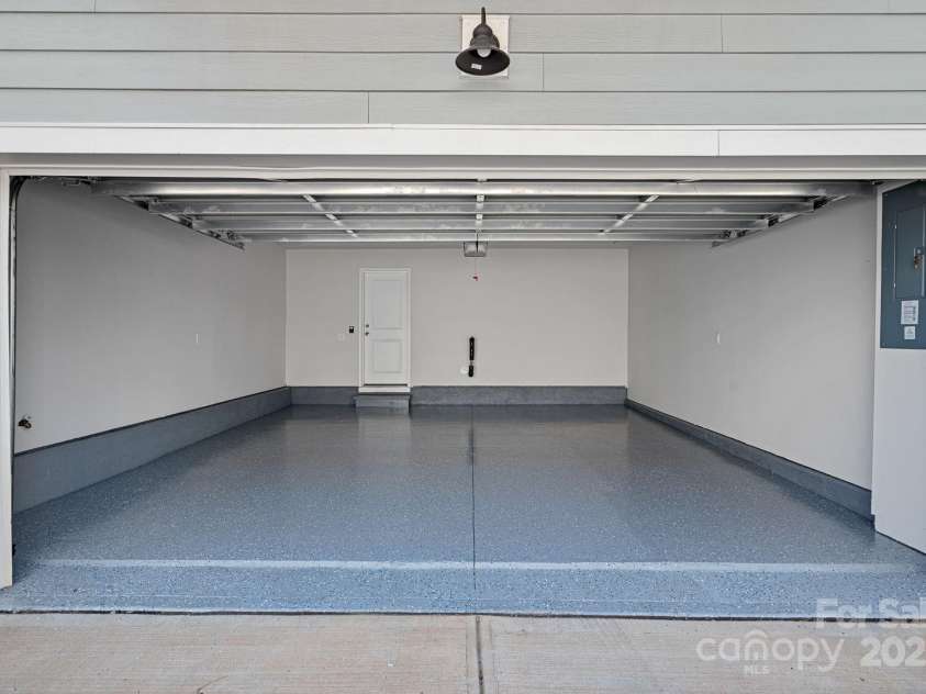 4008 Yucca Alley, Charlotte, NC 28217.  MLS# CAR4268636, YatesRealty ID 20531. 