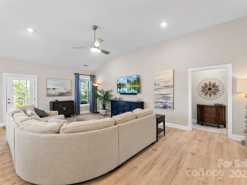 5743 Notch Peak Avenue, Fort Mill, SC 29707.  MLS# CAR4332860, YatesRealty ID 20531. 
