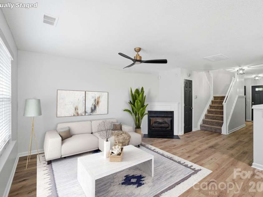 11338 Yellow Spaniel Court, Charlotte, NC 28269.  MLS# CAR4342018, YatesRealty ID 20533. 