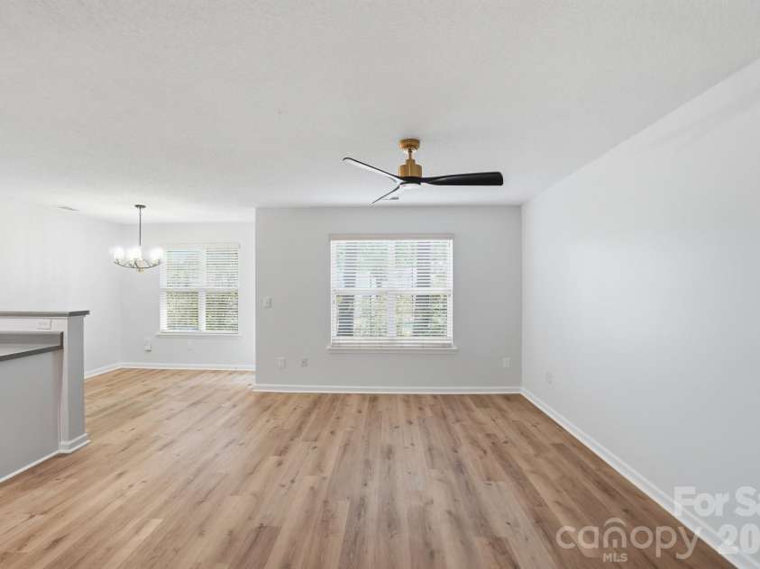 11338 Yellow Spaniel Court, Charlotte, NC 28269.  MLS# CAR4342018, YatesRealty ID 20533. 