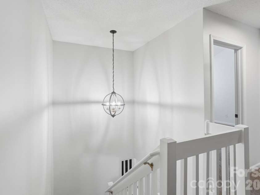 11338 Yellow Spaniel Court, Charlotte, NC 28269.  MLS# CAR4342018, YatesRealty ID 20533. 