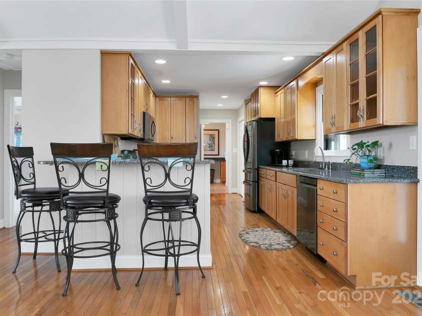 2600 Connestee Trail, Brevard, NC 28712.  MLS# CAR4235647, YatesRealty ID 20535. 