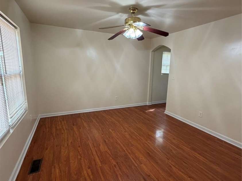 7336 Everett Drive, Charlotte, NC 28214.  MLS# CAR4355454, YatesRealty ID 20536. 