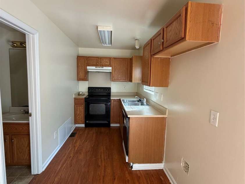 7336 Everett Drive, Charlotte, NC 28214.  MLS# CAR4355454, YatesRealty ID 20536. 