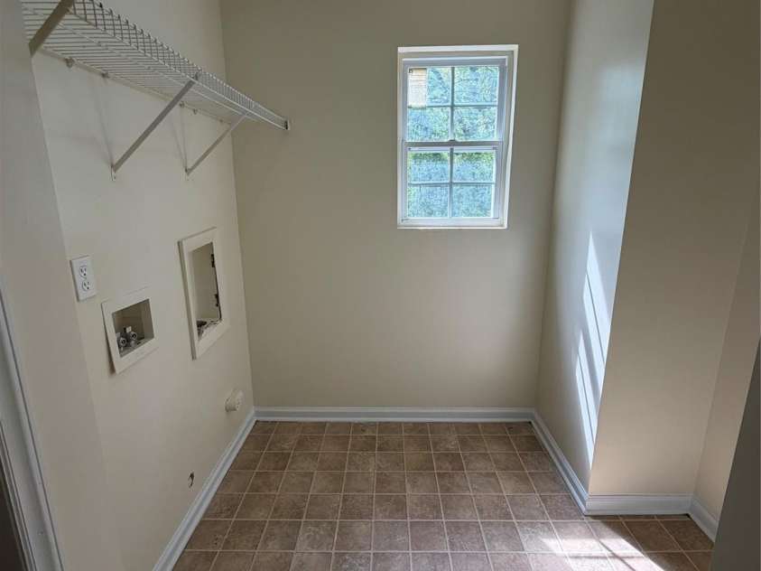 7336 Everett Drive, Charlotte, NC 28214.  MLS# CAR4355454, YatesRealty ID 20536. 