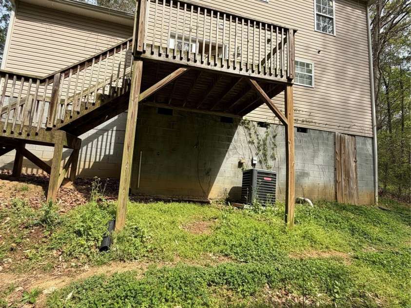 7336 Everett Drive, Charlotte, NC 28214.  MLS# CAR4355454, YatesRealty ID 20536. 