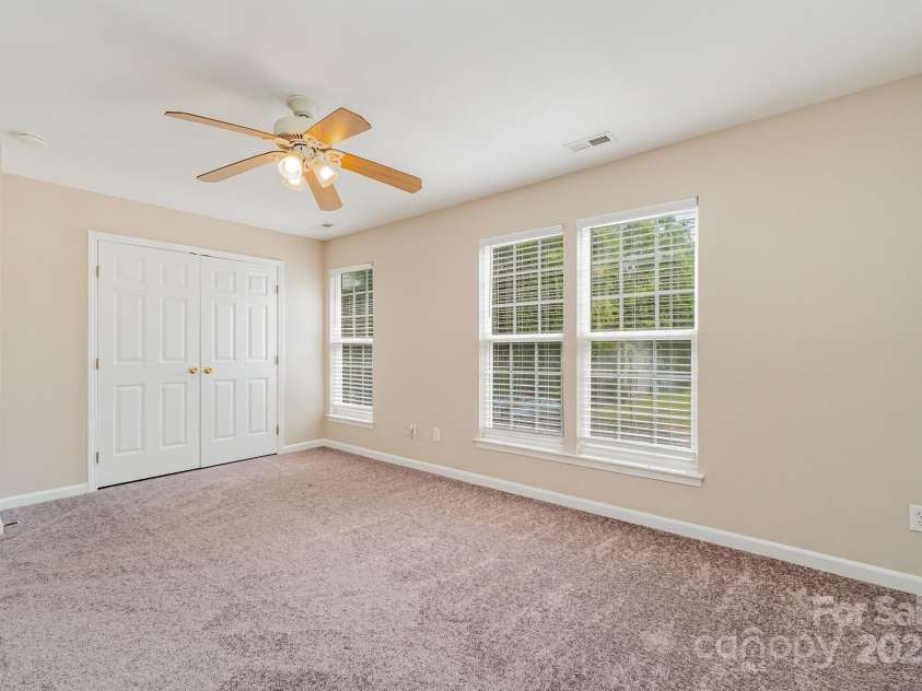 5322 Jocelyn Lane, Charlotte, NC 28269.  MLS# CAR4266929, YatesRealty ID 20537. Guest Bedroom