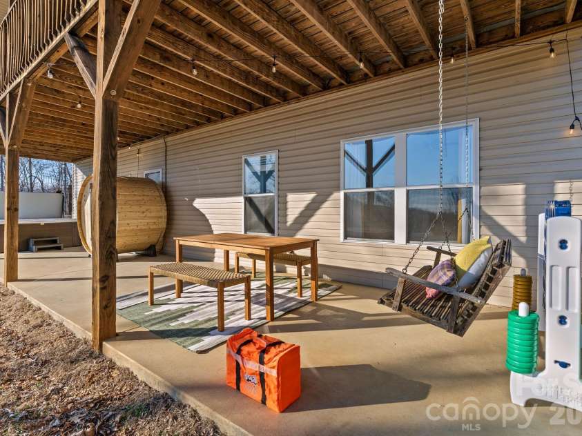 36 Wineberry Lane, Asheville, NC 28803.  MLS# CAR4377804, YatesRealty ID 20539. 