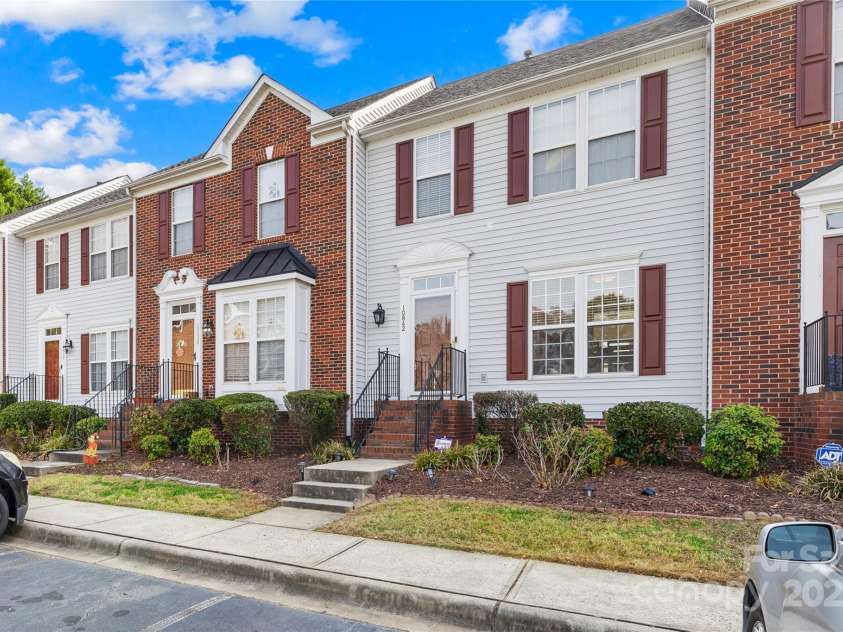 10842 Garden Oaks Lane, Charlotte, NC 28273.  MLS# CAR4320661, YatesRealty ID 2054. 