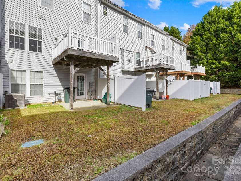 10842 Garden Oaks Lane, Charlotte, NC 28273.  MLS# CAR4320661, YatesRealty ID 2054. 