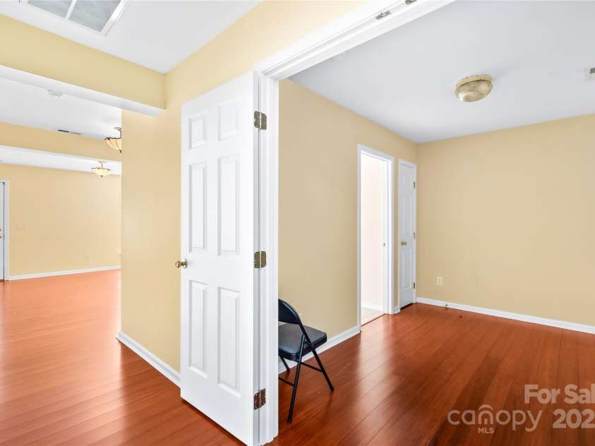 10842 Garden Oaks Lane, Charlotte, NC 28273.  MLS# CAR4320661, YatesRealty ID 2054. 