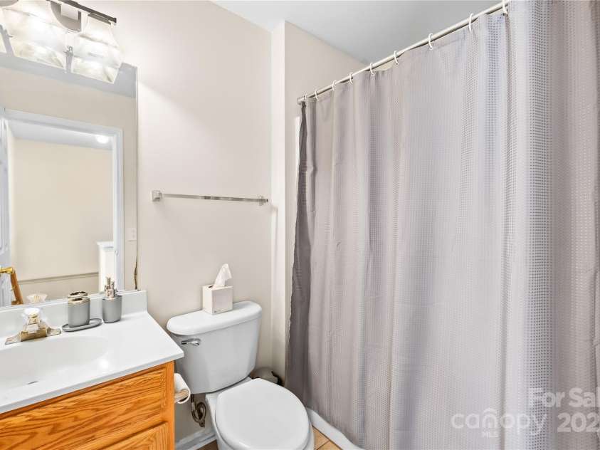 10842 Garden Oaks Lane, Charlotte, NC 28273.  MLS# CAR4320661, YatesRealty ID 2054. 