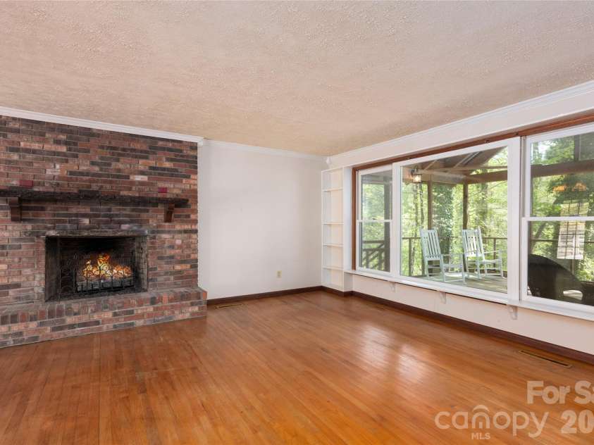 138 Stillwagon Lane, Cedar Mountain, NC 28718.  MLS# CAR4377246, YatesRealty ID 20540. 