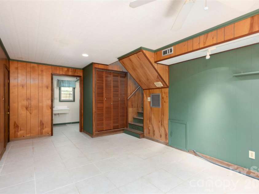 138 Stillwagon Lane, Cedar Mountain, NC 28718.  MLS# CAR4377246, YatesRealty ID 20540. 