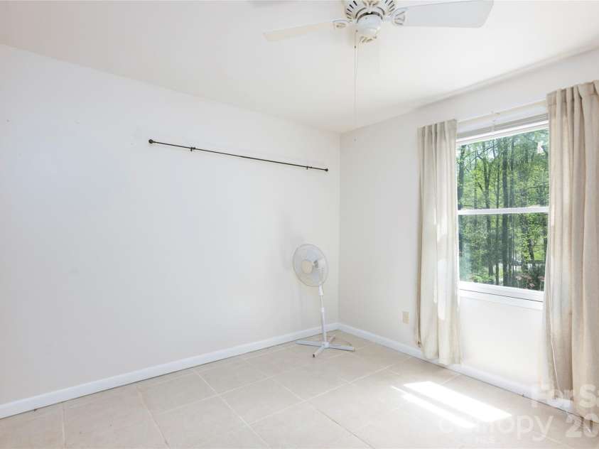 138 Stillwagon Lane, Cedar Mountain, NC 28718.  MLS# CAR4377246, YatesRealty ID 20540. 