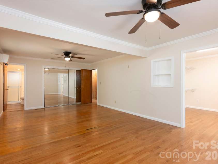 138 Stillwagon Lane, Cedar Mountain, NC 28718.  MLS# CAR4377246, YatesRealty ID 20540. 