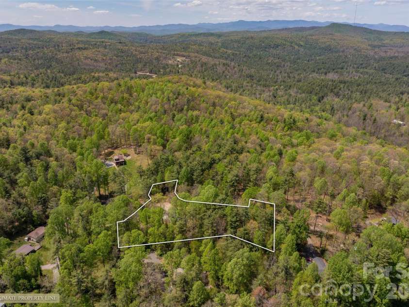 138 Stillwagon Lane, Cedar Mountain, NC 28718.  MLS# CAR4377246, YatesRealty ID 20540. 