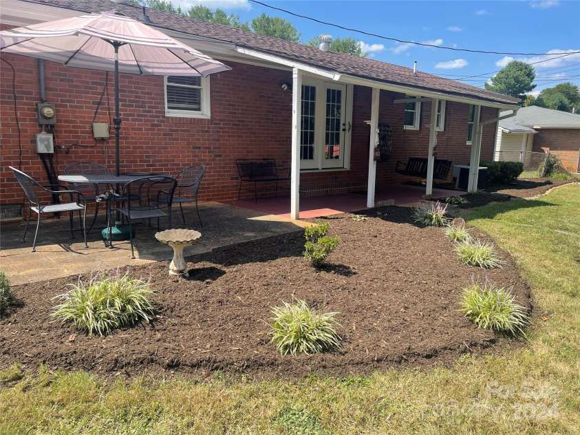 148 Westhaven Street, Forest City, NC 28043.  MLS# CAR4182491, YatesRealty ID 20541. 