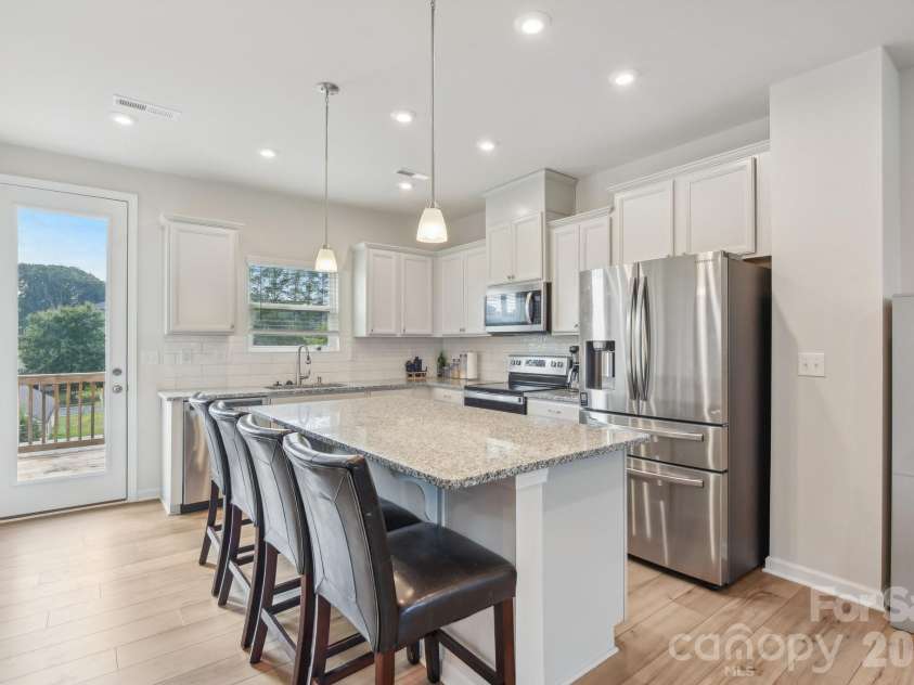 1134 Keydet Drive, Charlotte, NC 28216.  MLS# CAR4357751, YatesRealty ID 20542. 