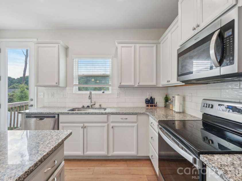 1134 Keydet Drive, Charlotte, NC 28216.  MLS# CAR4357751, YatesRealty ID 20542. 