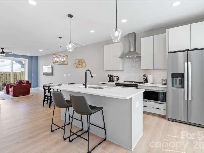 242 Freeland Lane, Charlotte, NC 28217.  MLS# CAR4372408, YatesRealty ID 20544. 