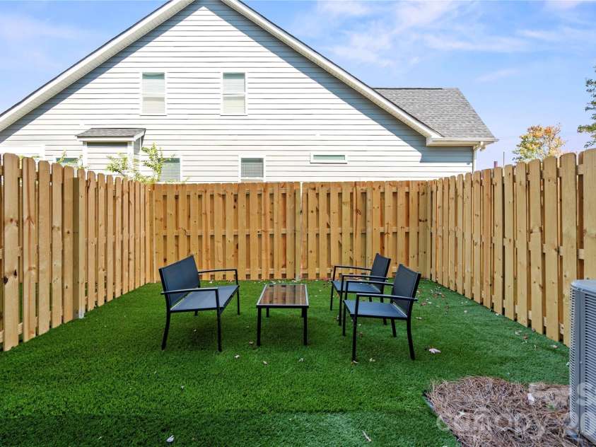 242 Freeland Lane, Charlotte, NC 28217.  MLS# CAR4372408, YatesRealty ID 20544. 
