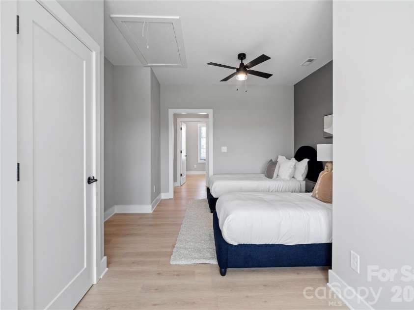 242 Freeland Lane, Charlotte, NC 28217.  MLS# CAR4372408, YatesRealty ID 20544. 