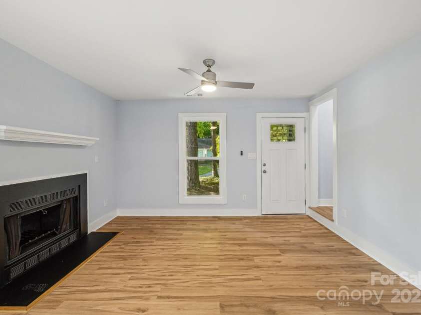 5414 Leaford Court, Charlotte, NC 28227.  MLS# CAR4264486, YatesRealty ID 20544. 