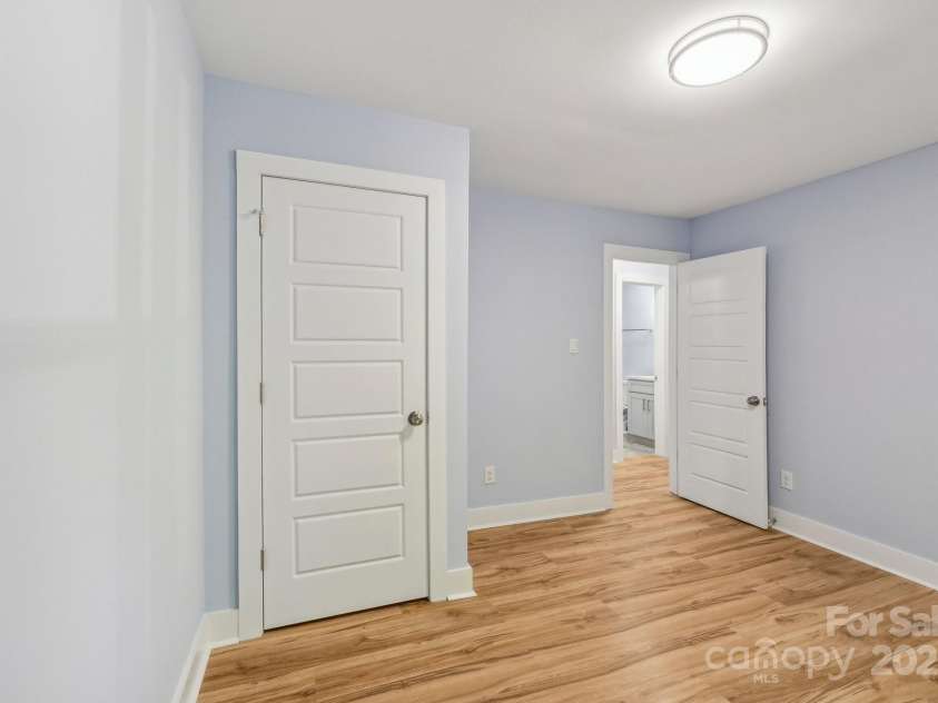5414 Leaford Court, Charlotte, NC 28227.  MLS# CAR4264486, YatesRealty ID 20544. 