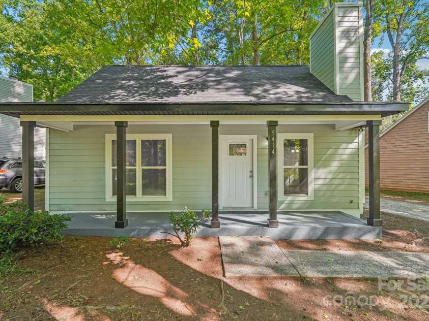 5414 Leaford Court, Charlotte, NC 28227.  MLS# CAR4264486, YatesRealty ID 20544. 