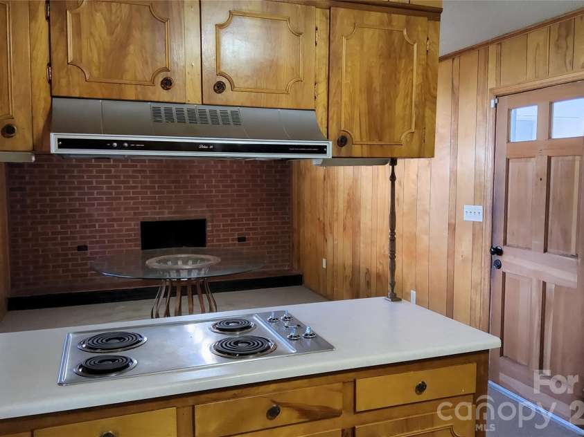 113 Kings Drive, Forest City, NC 28043.  MLS# CAR4378463, YatesRealty ID 20545. 