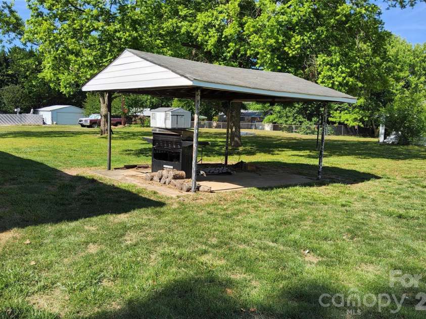 113 Kings Drive, Forest City, NC 28043.  MLS# CAR4378463, YatesRealty ID 20545. COVERED PATIO~~