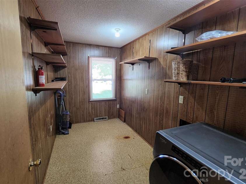 113 Kings Drive, Forest City, NC 28043.  MLS# CAR4378463, YatesRealty ID 20545. LAUNDRY ROOM~~