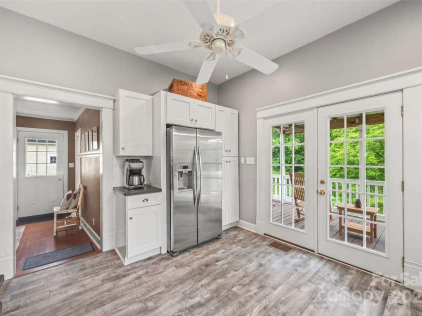 4569 Edgeland Road, Edgemoor, SC 29712.  MLS# CAR4258420, YatesRealty ID 20545. Kitchen with back deck access