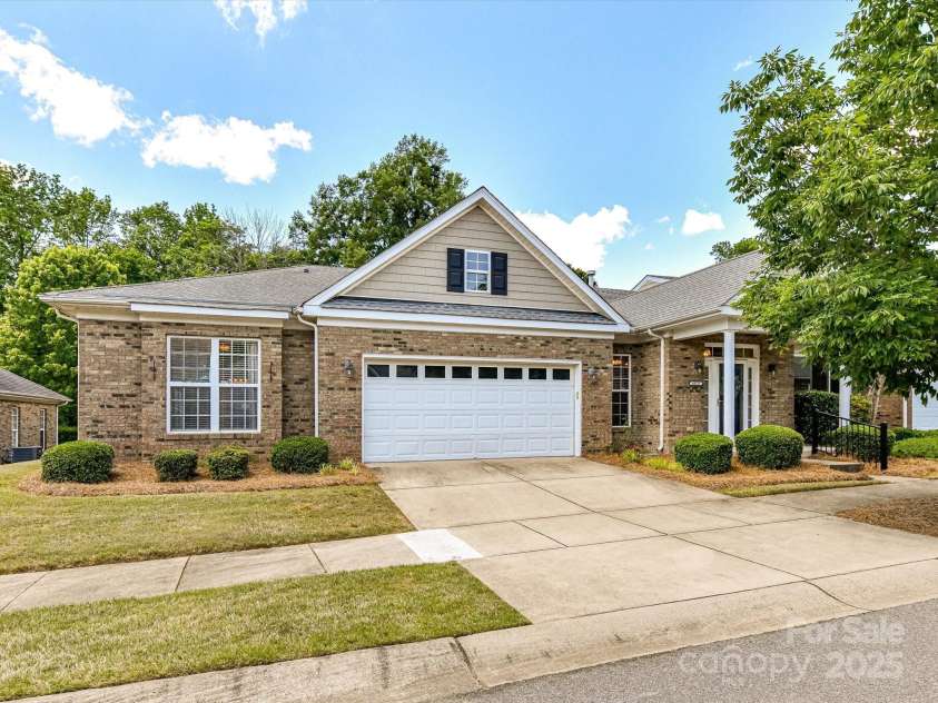 10727 Ryan Courtney Square, Mint Hill, NC 28227.  MLS# CAR4252287, YatesRealty ID 20546. Full brick exterior