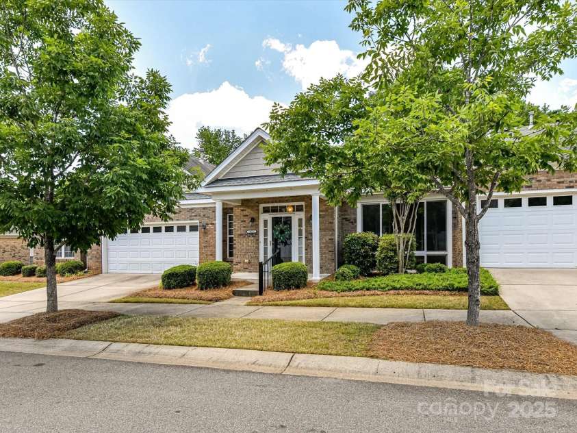 10727 Ryan Courtney Square, Mint Hill, NC 28227.  MLS# CAR4252287, YatesRealty ID 20546. Welcome Home!