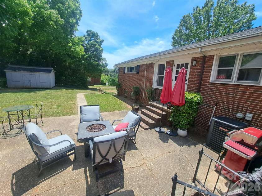 301 Fulton Street, Salisbury, NC 28144.  MLS# CAR4377308, YatesRealty ID 20546. 