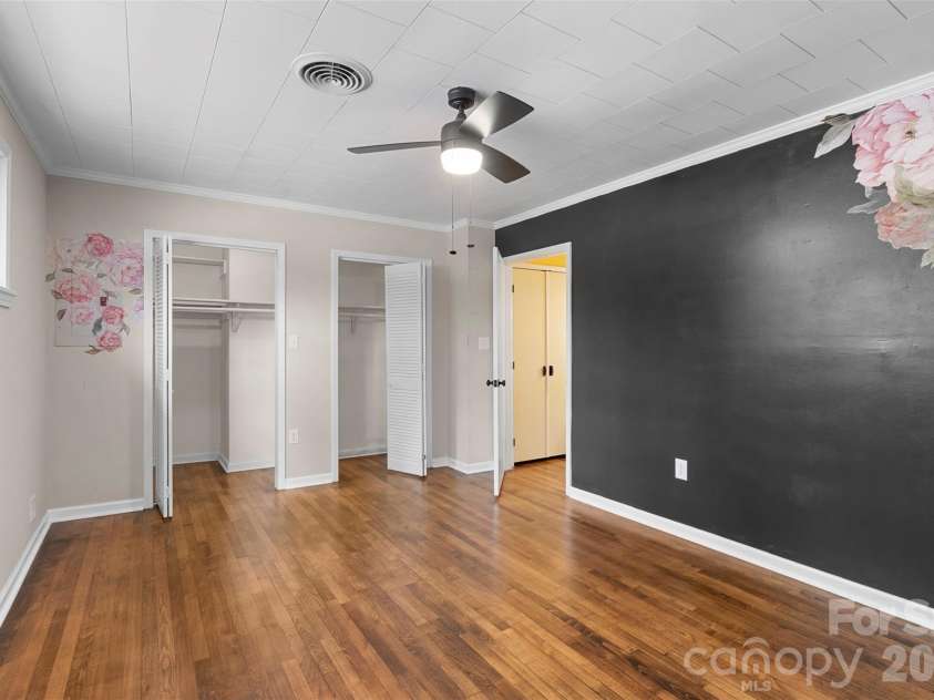 301 Fulton Street, Salisbury, NC 28144.  MLS# CAR4377308, YatesRealty ID 20546. Unit 1 Bedroom