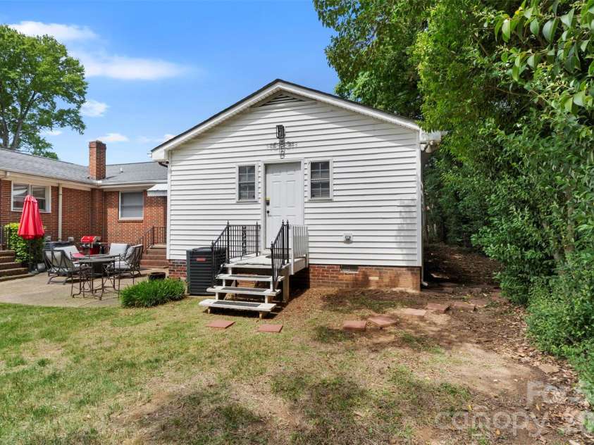 301 Fulton Street, Salisbury, NC 28144.  MLS# CAR4389893, YatesRealty ID 20546. 