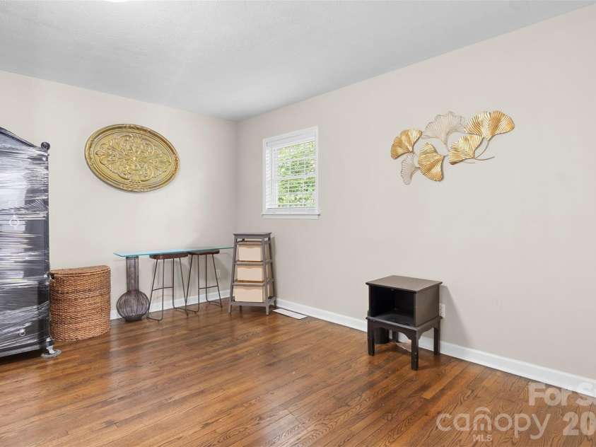 301 Fulton Street, Salisbury, NC 28144.  MLS# CAR4389893, YatesRealty ID 20546. 