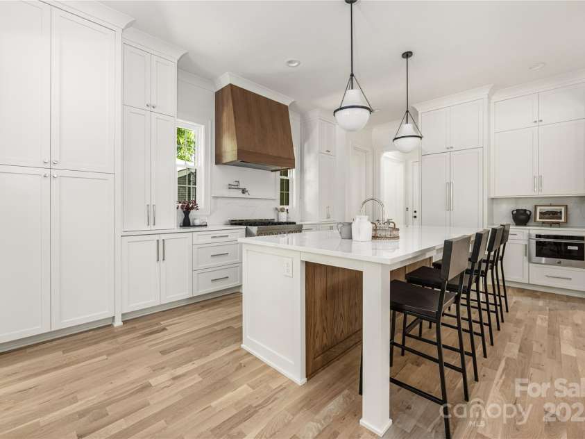 1829 Union Street, Charlotte, NC 28205.  MLS# CAR4252818, YatesRealty ID 20547. 