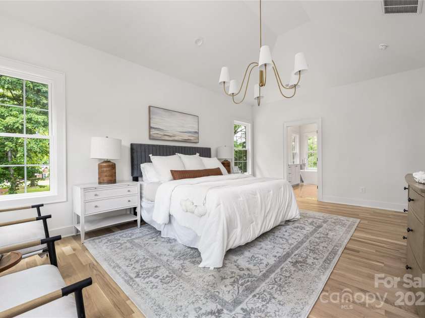1829 Union Street, Charlotte, NC 28205.  MLS# CAR4252818, YatesRealty ID 20547. 