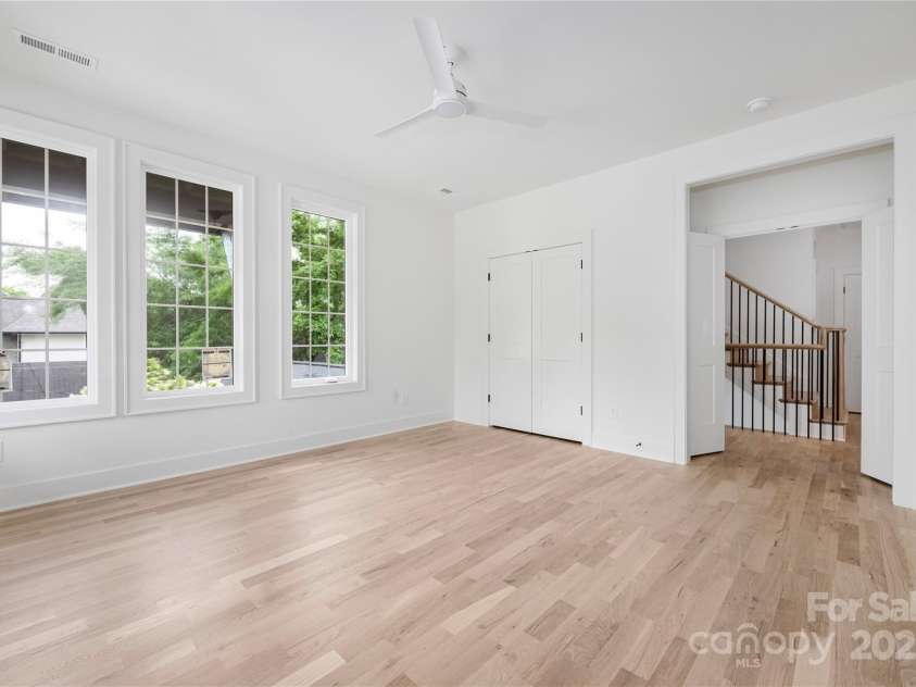 1829 Union Street, Charlotte, NC 28205.  MLS# CAR4252818, YatesRealty ID 20547. 