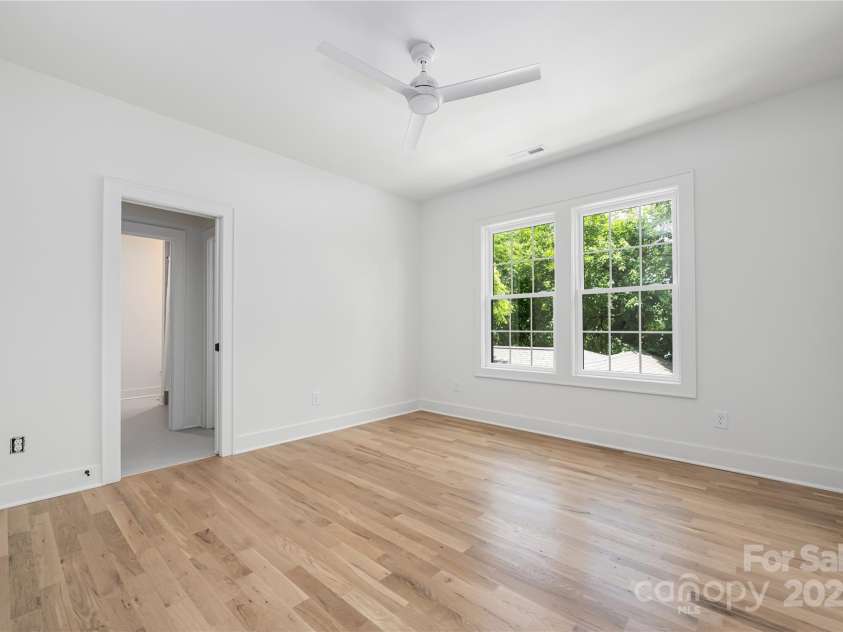 1829 Union Street, Charlotte, NC 28205.  MLS# CAR4252818, YatesRealty ID 20547. 