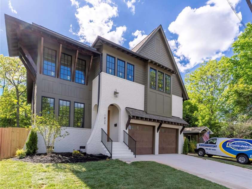 1829 Union Street, Charlotte, NC 28205.  MLS# CAR4252818, YatesRealty ID 20547. 