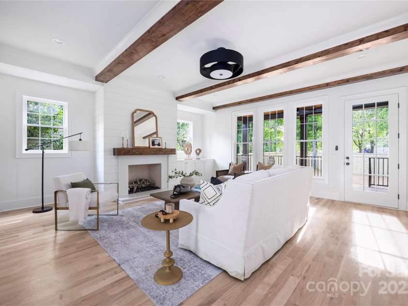 1829 Union Street, Charlotte, NC 28205.  MLS# CAR4252818, YatesRealty ID 20547. Living room